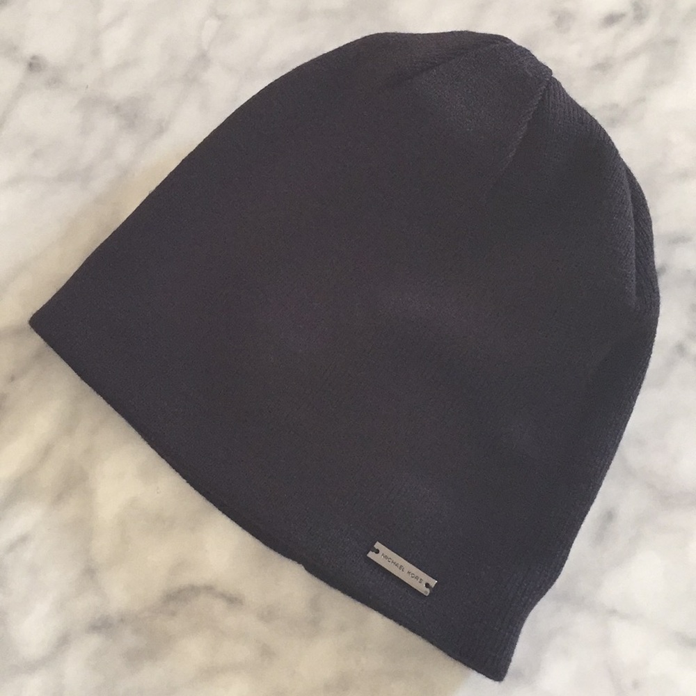 Michael Kors MK Logo Black Knit Beanie/New - Picture 2 of 5